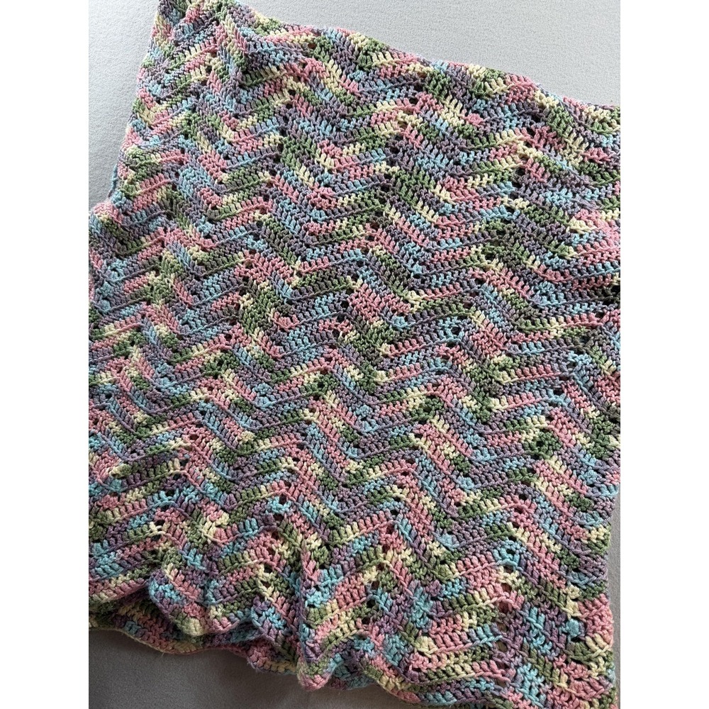 Handmade Knit Throw Blanket 50x60 Pastel Nursey Baby‎ Chevron Boho Afghan